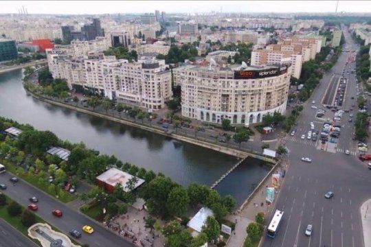 Au început lucrările la Planșeul Unirii, vechi de 100 de ani. Circulația nu va fi afectată