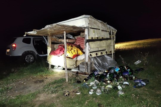 Caz de sclavie în Covasna. Mai multe persoane racolate din gări, obligate să muncească la o stână și ținute cu forța
