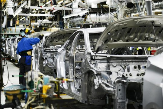 Concedieri în masă în industria auto. Unul dintre cei mai mare giganți de pe piață își trimite oamenii acasă
