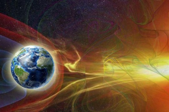 Ce este și cum se manifestă furtuna geomagnetică ce va lovi Pământul azi. Specialiștii au explicat pe larg fenomenul