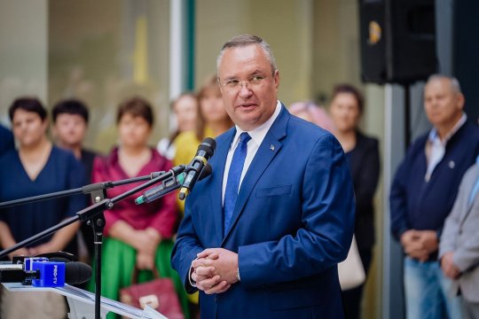 Nicolae Ciucă a anunțat ruperea coaliției cu PSD, dar PNL rămâne în guvern. ”Coaliția de guvernare cu PSD se oprește aici. Rămânem în Executiv doar pentru a împiedica escaladarea completă a abuzurilor pe care le pot realiza pentru a câștiga alegerile”