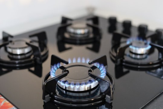 Taxa care va arunca în aer prețurile la gaze. Când va intra în vigoare
