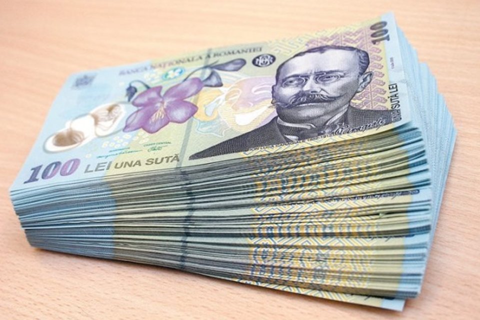 Românii primesc 450 de lei pe card în noiembrie 2024