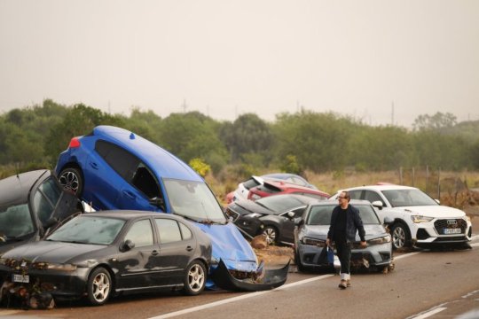 A crescut bilanțul deceselor, după inundaţiile devastatoare din Spania. Guvernul de la Madrid a luat o nouă măsură