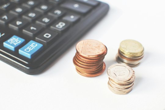 Cât este impozitul pe salariu. Cât plătește un angajat cu un salariu minim de 3.700 de lei