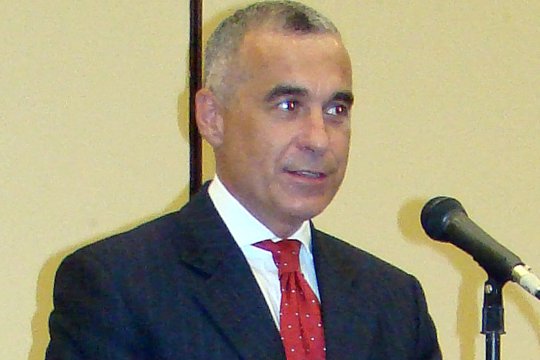 Cine e Călin Georgescu, surpriza acestor alegeri prezidențiale