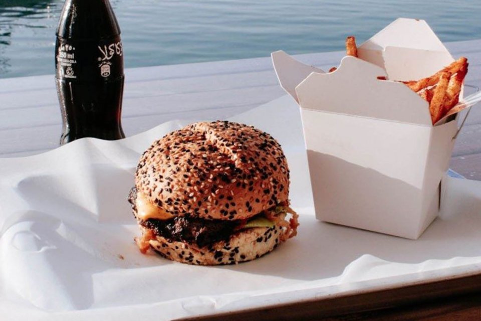 'Burgerul Dubai' este noul trend
