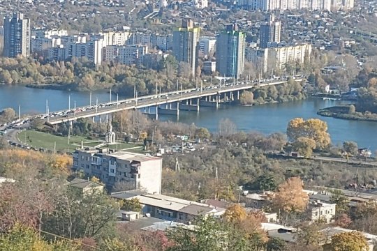 Alegeri prezidențiale Republica Moldova 2024. Trafic rutier oprit pe podul Râbnița-Rezina, după alerta cu bombă