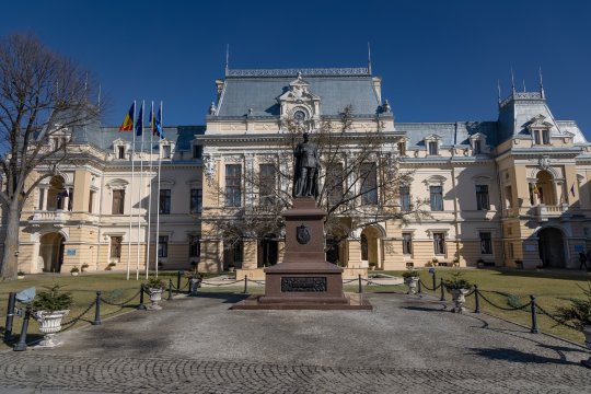 Descinderi la Primăria Municipiului Iași. Direcția Națională Anticorupție l-au luat în vizor pe Mihai Chirica