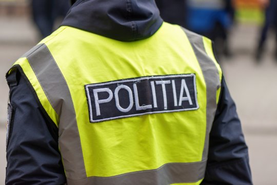 Incident aproape tragic la Târgul de Crăciun din Ploiești. O fetiță s-a electrocutat în timp ce patina