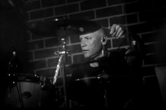 Este doliu pe scena muzicală din România. Valentin Petricenco, fostul toboșar al trupei Proconsul, s-a stins din viață seara trecută