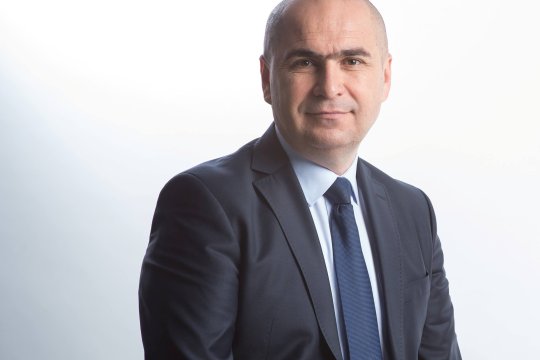 Ilie Bolojan a fost ales președintele Senatului. Cine ocupă această funcție la Camera Deputaților?