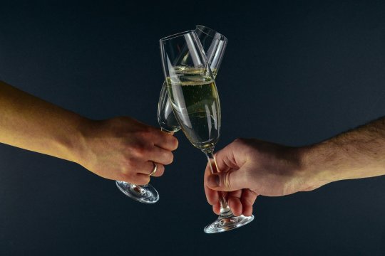 Mesaje și urări originale pentru cei dragi, de Revelion 2025
