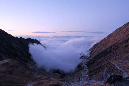 O turistă din SUA a vizitat Transfăgărășan și a avut o reacție uimitoare: ”Este incredibil”