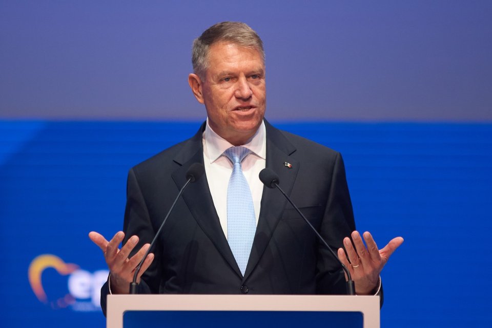 Klaus Iohannis în timpul unui discurs