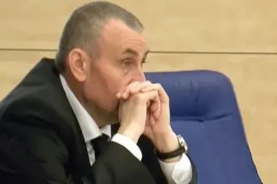 Cine este Claudiu Negrilă, procurorul cercetat pentru luare de mită şi abuz în serviciu? Cum ar fi clasat dosarele de evaziune fiscală
