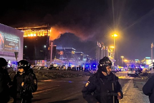 Atac armat într-un mall din Moscova, cu zeci de victime! ISIS a revendicat atentatul