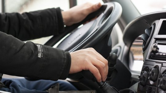 Codul Rutier 2024. Amenzile au crescut, se schimbă modul de obţinere a permisului auto