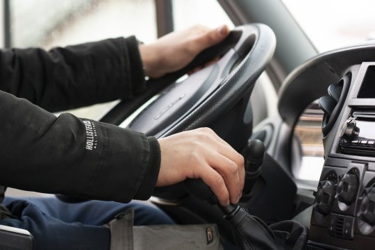 Codul Rutier 2024. Amenzile au crescut, se schimbă modul de obţinere a permisului auto