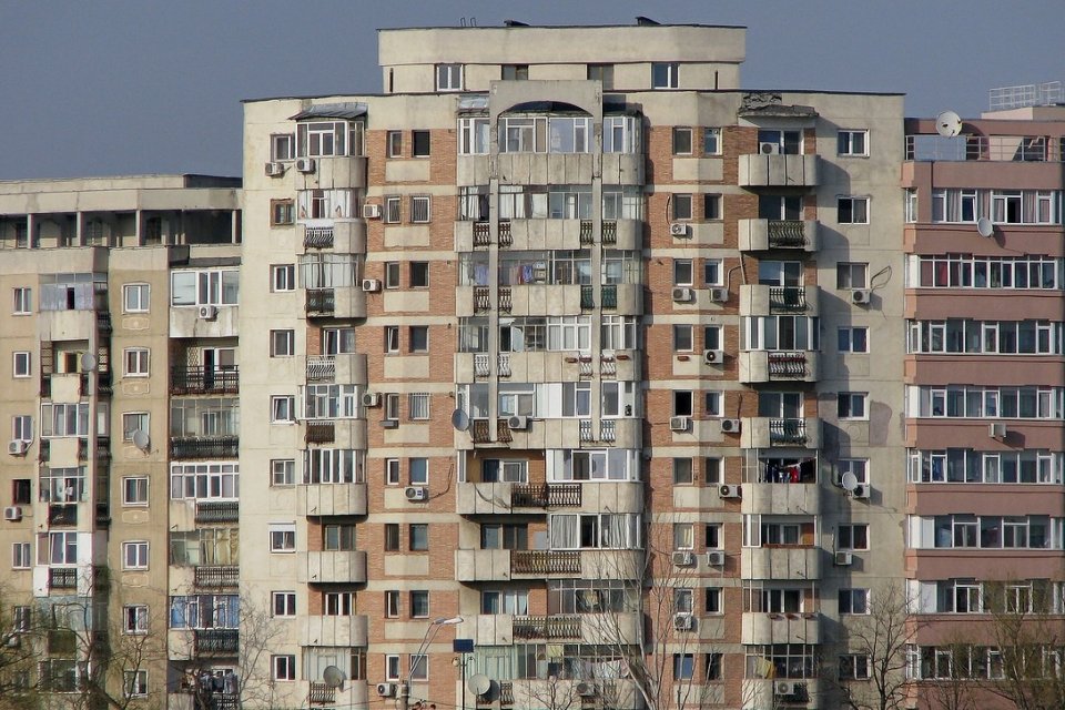 Orele de liniste de la bloc, in 2024
