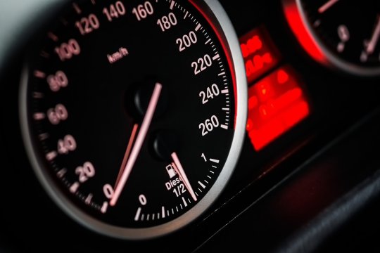 Martorii de bord, explicaţi. Ce trebuie să faci atunci când îţi apar