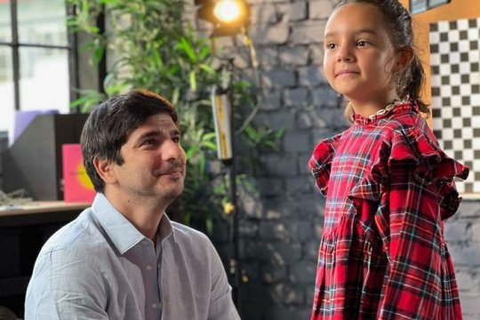 Eva Măruţă, pe Netflix! De când va fi disponibil în aplicaţie filmul "Tati part-time"