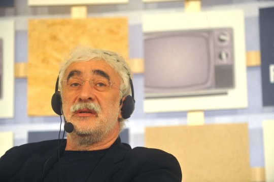 Tatăl lui Adrian Sârbu a fost găsit mort, în baie. Cine a făcut descoperirea macabră