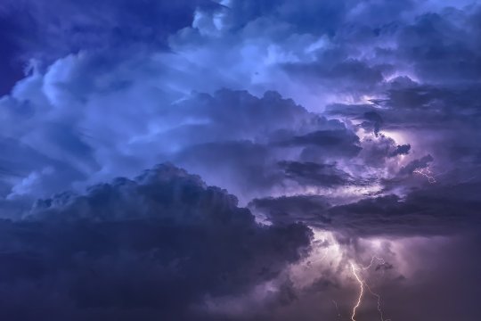 România, lovită de un ciclon în zilele următoare! Ce este şi cum se formează