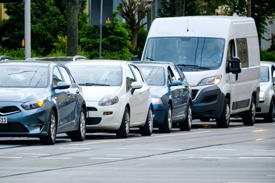 Maşini în trafic