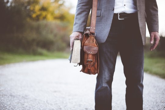 Cresc salariile profesorilor, de la 1 iunie 2024. Câţi bani vor primi în plus angajaţii din învăţământ