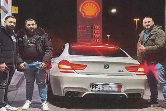 Mafia românească a lovit din nou în Spania și Germania! Clanul Cârpaci, la baza unei afaceri ilegale cu mașini de lux