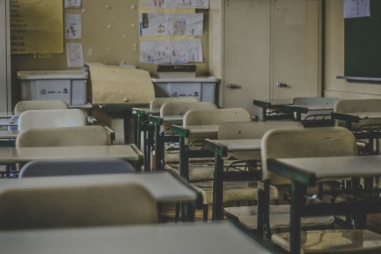 Reguli dure pentru elevi, începând cu 9 septembrie. Riscă să fie dați afară de la ore dacă fac greșeala asta