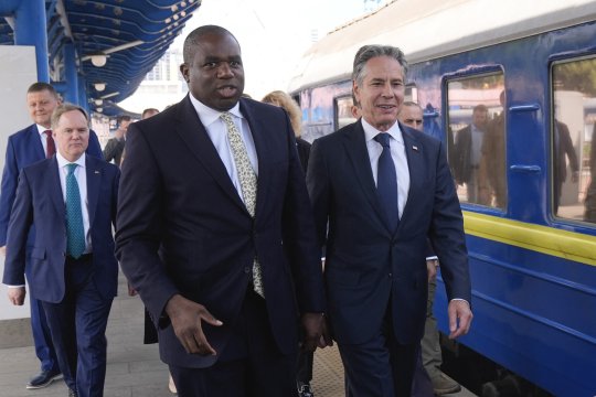 Vizite importante la Kiev. Secretarul de stat al SUA și șeful diplomației britanice au mers în capitala ucraineană