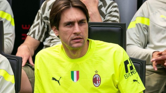 Ciprian Tătăruşanu se retrage din fotbal. Portarul a anunţat că îşi va punele ghetele în cui