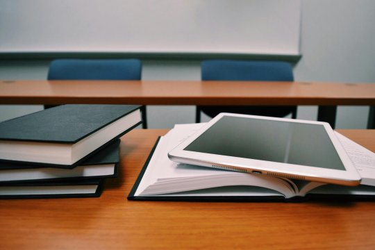Stimulente financiare pentru elevii cu 10 în bac sau evaluarea națională. Ce sume vor primi aceștia