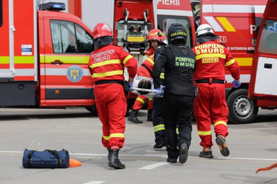 Plan Roșu de intervenție la un hotel din Olimp. Opt turiști au fost luați cu ambulanțele și duși la spital