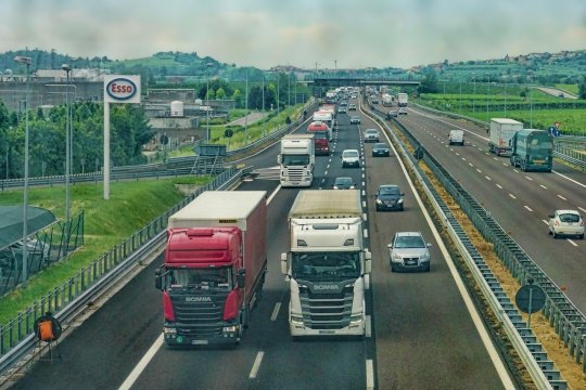 Majorarea salariului minim vine cu capcane. Șoferii scot din portofel și 700 de lei pentru banala centură de siguranță