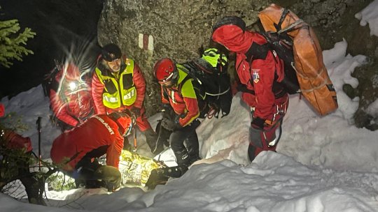 Tragedie în munți. O turistă de 29 de ani a murit după ce s-a prăbușit într-o râpă din Parcul Național Piatra Craiului