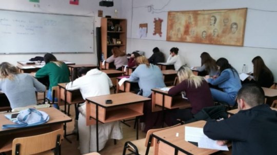 Mai multe licee cu predare în limba română au fost închise. Ce se întâmplă în Cernăuți