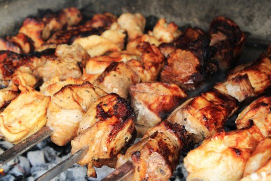 E alertă alimentară în Buzău! Tone de carne de porc au fost retrase de la comercializare