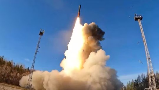 Rusia testează rachete intercontinentale cu capacitate nucleară, sub supravegherea directă a lui Vladimir Putin