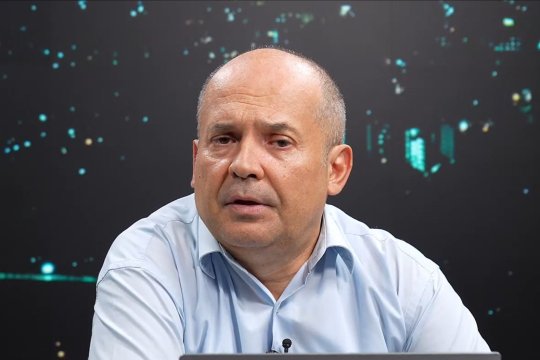 Radu Banciu, reacție la sfințirea Catedralei Naționale: “Elita bisericoasă are acum propria Casă a Poporului”