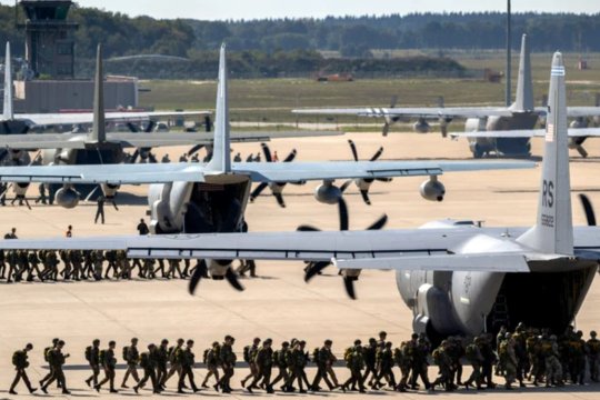 BREAKING NEWS Statele Unite retrag 800 de militari din România. Doar 1.000 de soldați americani vor rămâne în baze