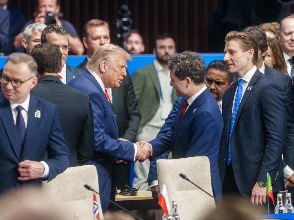 Donald Trump și Nicusor Dan, la Summitul NATO din 24 iunie 2025