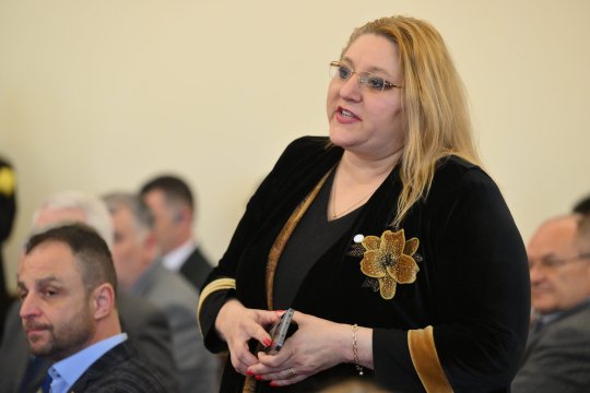 De ce este urmărită penal Diana Șoșoacă. Lista completă a acuzațiilor aduse europarlamentarei