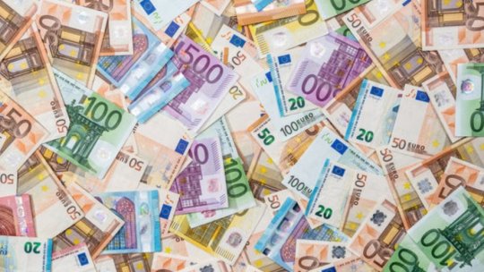 Euro, tot mai scump. Cursul sare de 5.09 lei, aproape de recordul din mai