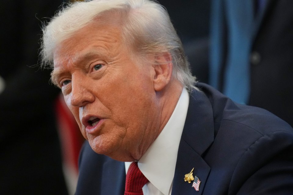 Donald Trump, în Biroul Oval. 6 octombrie 2025