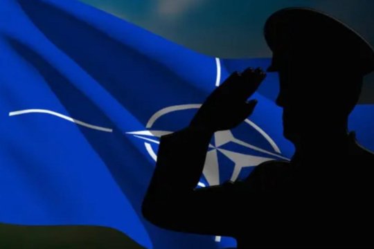NATO analizează posibilitatea desfășurării de drone înarmate și a relaxării regulilor de angajament la granița cu Rusia