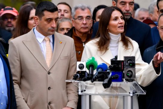 Alegeri în București: Anca Alexandrescu, candidat independent susținută de AUR, și-a depus oficial candidatura