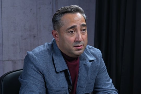 A lăsat o Skoda gaj pentru a-și urma visul. Gigel Păuneț dezvăluie cum a pornit Shaormeria Băneasa de la zero, în podcastul I AM MEDIA BUSINESS